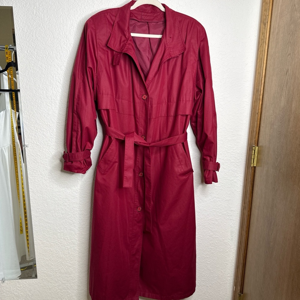 Women’s Vintage London Fog by Wamsutta Lined Belt Burgundy Trench Coat Size 16 R